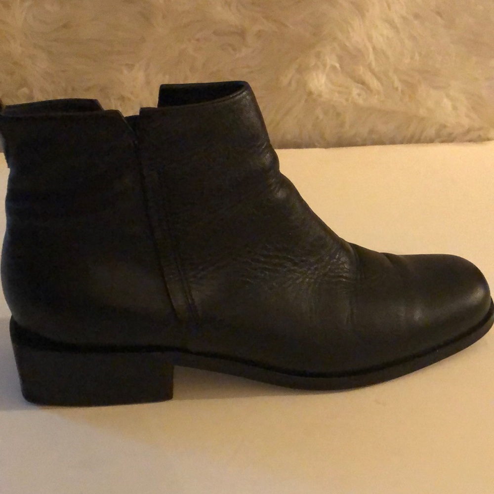 Etienne Aigner  Leather Ankle Boots